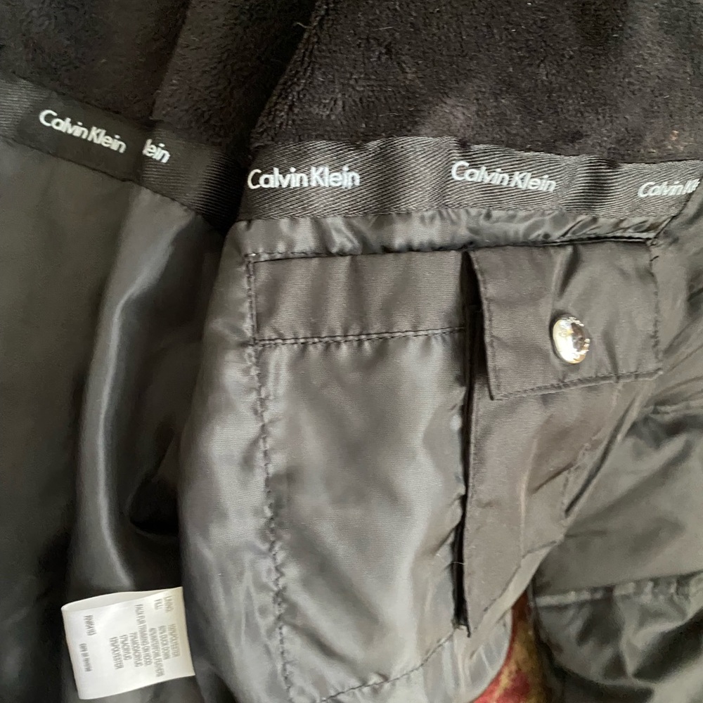 Calvin Klein Black and Gray Puffer Jacket with Fur Trim - Picture 3 of 9